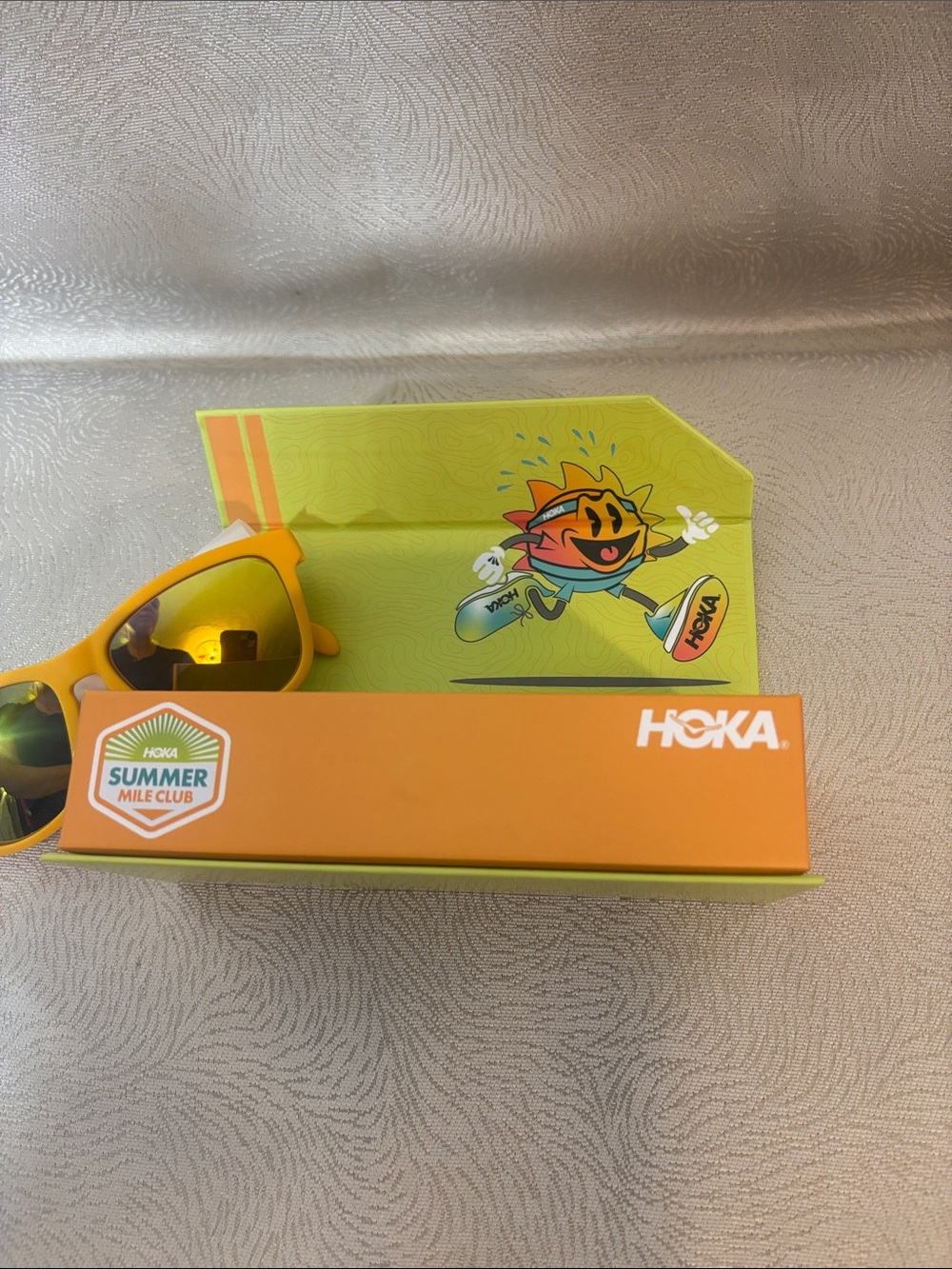 Hoka Yellow classic matte polarized lenses 400 UV Sunglasses 0343 - Picture 5 of 6